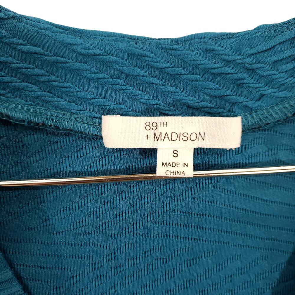 89th & Madison Blouse Womens Small Teal Short Sleeve Accented V Neck Chic Top - Picture 10 of 11